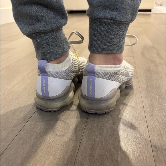 Nike Air VaporMax Flyknit 3 Pure Platinum Sneakers - Picture 6 of 9